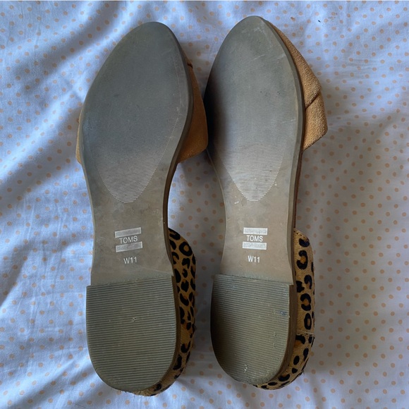 TOMS cheetah/tan flats - Picture 3 of 5